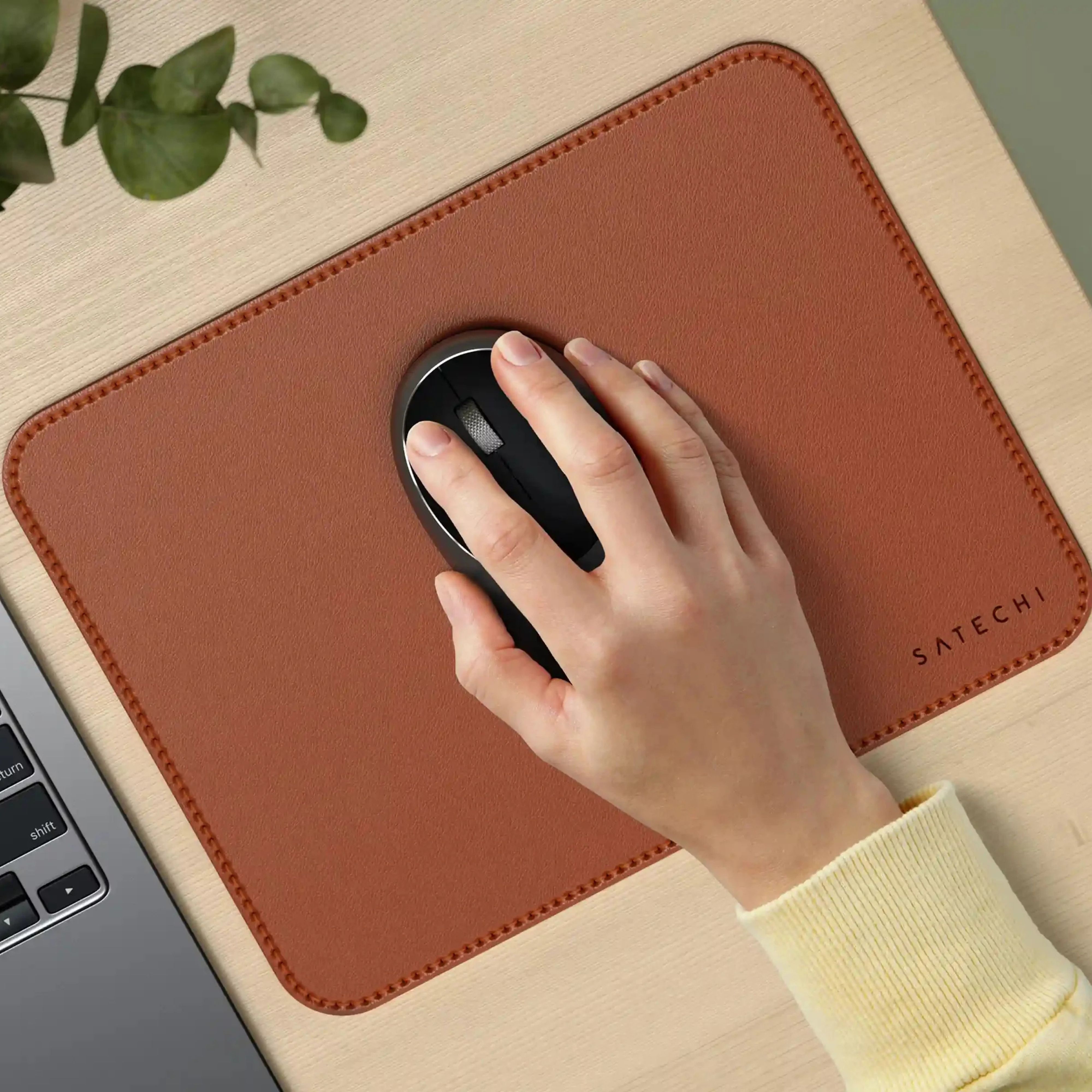 Килимок для миші Satechi Vegan Leather Premium Brown (ST-LMPN) - 5
